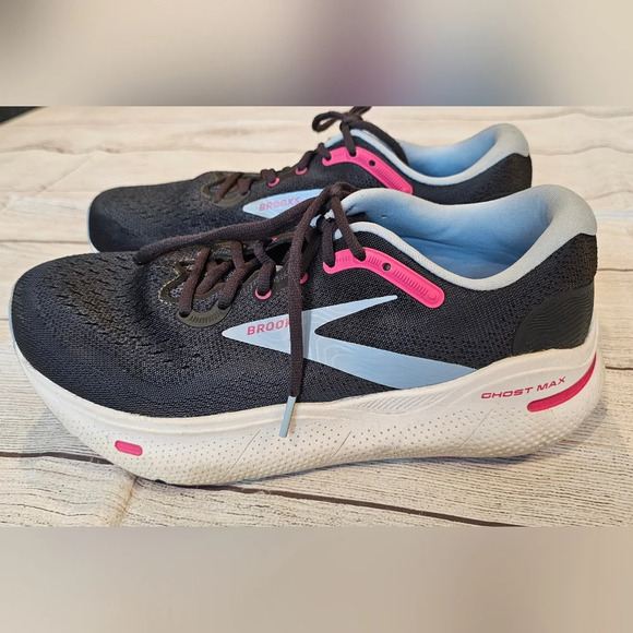 Brooks Shoes - •SOLD• Brooks Women’s Size 10 Extra Wide• GHOST MAX Ebony Navy Rose Blue Sneaker